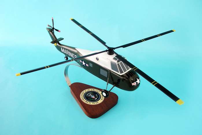 USMC - Presidential One Helio - Sikorsky VH-34D Sea King Marine One Helicopter - 1/48 Scale Mahogany Model - C6248H3W