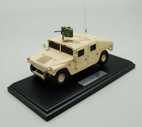 Humvee HMMWV - Desert Camo