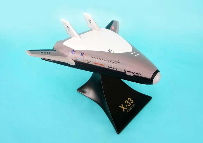 NASA - Lockheed-Martin - X-33 Venture Star - 1/50 Scale Resin Model - E2650R3R
