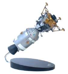 Apollo Lunar Excursion (LEM) Module - Command Module Replica 1/48 Scale
