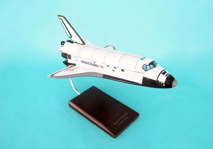 NASA - Space Shuttle Endeavour - 1/100 Scale Mahogany Model