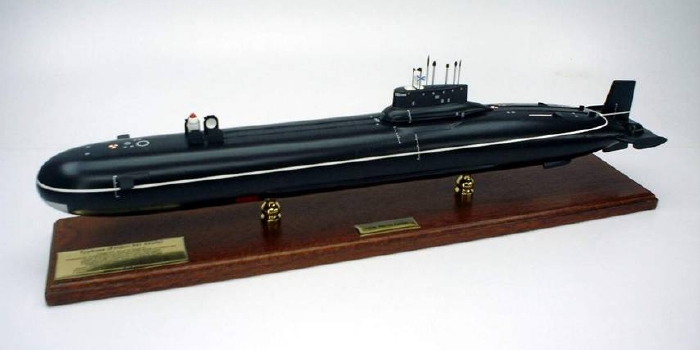 Click image for a larger view! - Russian Typhoon Class Sub - Custom Ship Model - 1/225 Scale