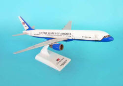 SkyMarks - Air Force 2 - B757-200 - 1/150 Scale Plastic Model