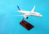 SkyMarks - Continental 787-8 Dreamliner w/Wood Stand - 1/200