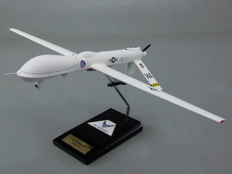 USAF RQ-1 Predator UAV - 1/24 Scale Model